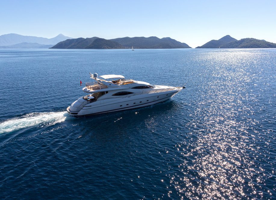 lazarus-island-yacht-charter-1