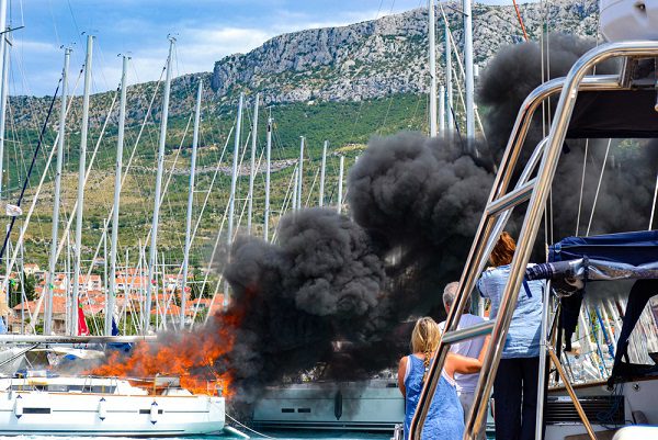 yacht-on-fire-1